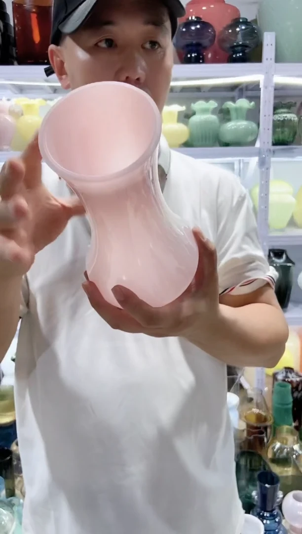 粉色花瓶............