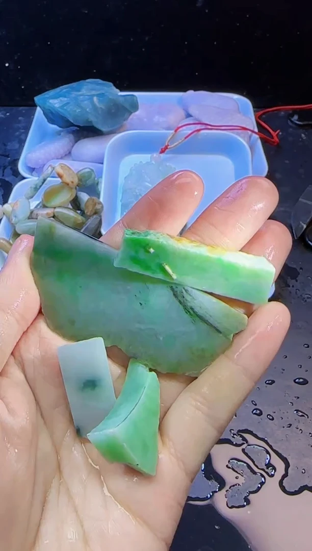 颈饰未镶嵌翡翠10