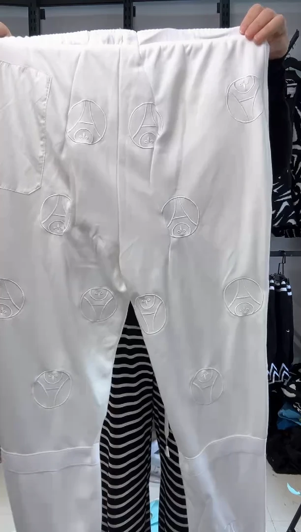 2823编码  瑕疵直播间过款为准 尺码