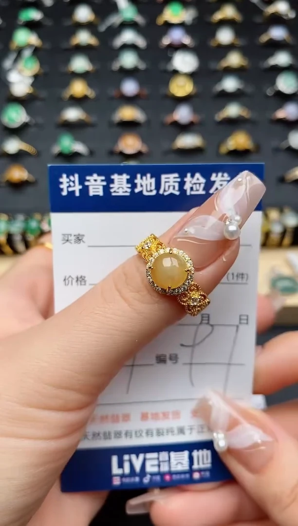 翡翠戒指银S925镶嵌温***暖............