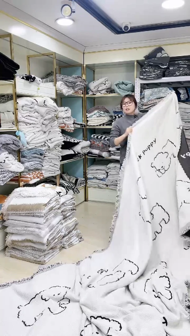 雪尼尔微瑕白色小狗340