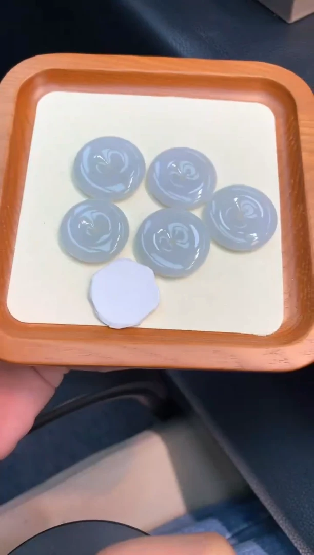 颈饰未镶嵌翡翠多样性发一