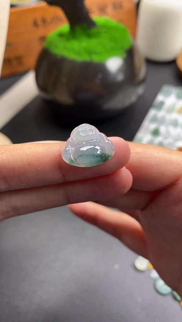 颈饰未镶嵌翡翠翡翠冰种佛公