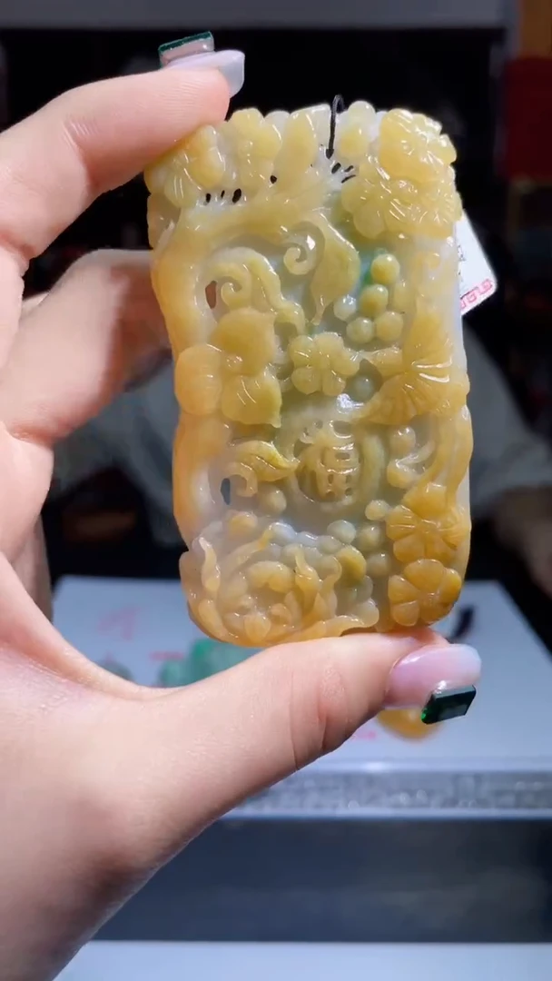 【闪购商品】翡翠吊坠(不含链)未镶嵌E105