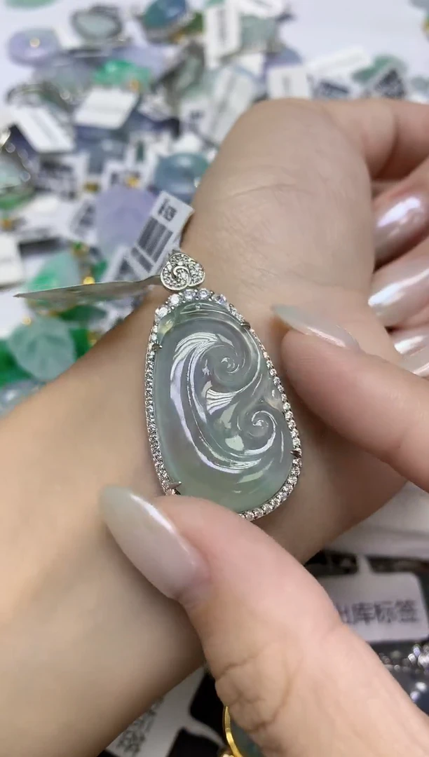 颈饰未镶嵌翡翠天然缅甸翡翠A货百元以上9元证书费自理