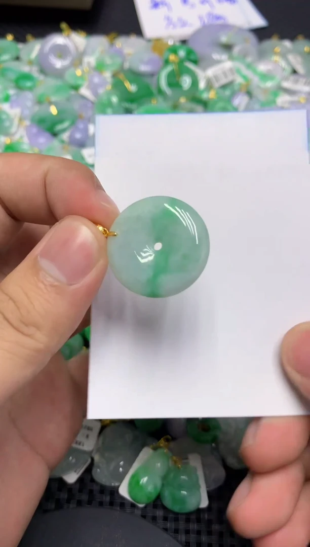 颈饰未镶嵌翡翠天然缅甸翡翠A货