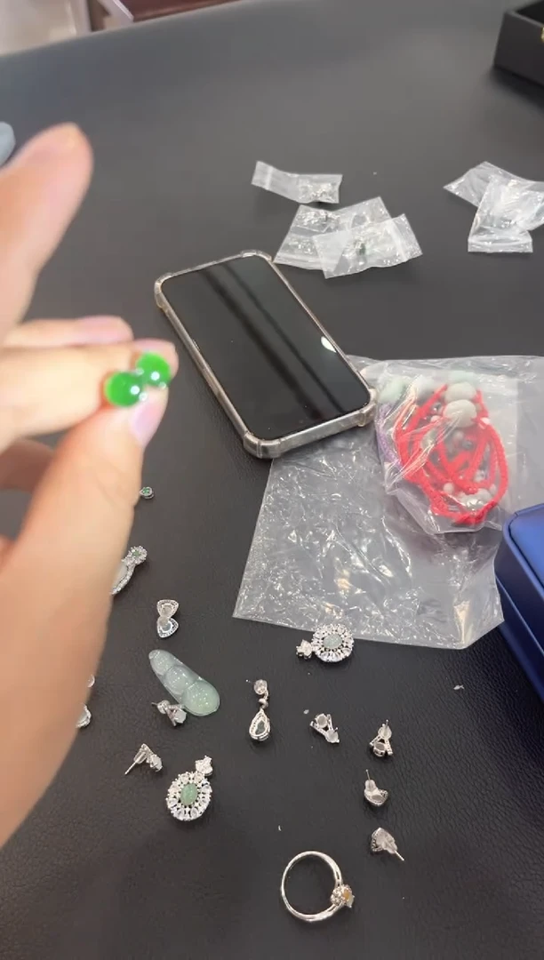 翡翠未镶嵌耳饰耳钉