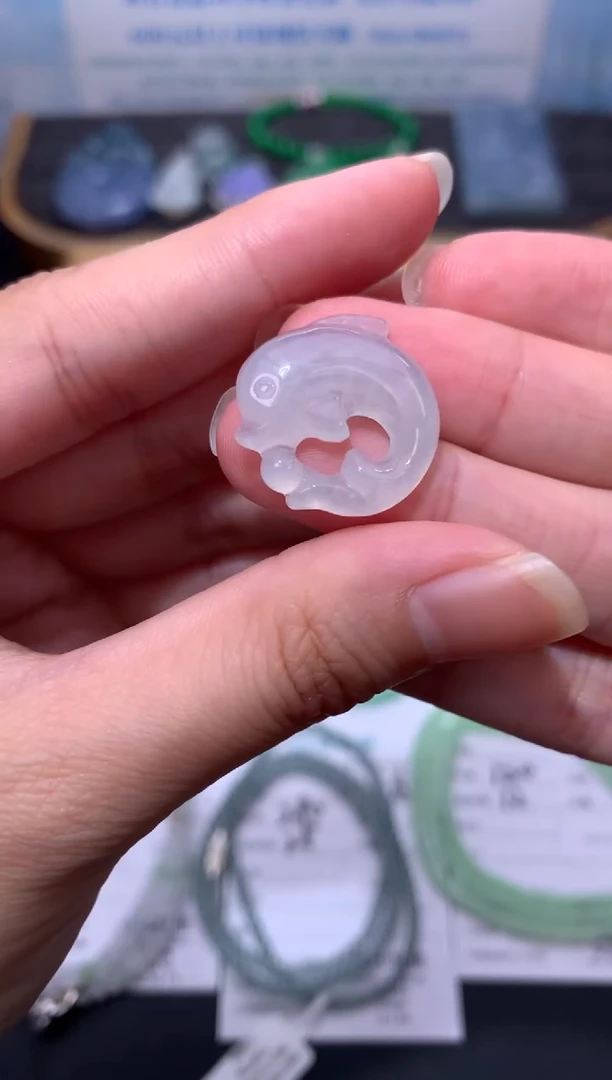 定制翡翠未镶嵌模式推广期48小时鉴赏期