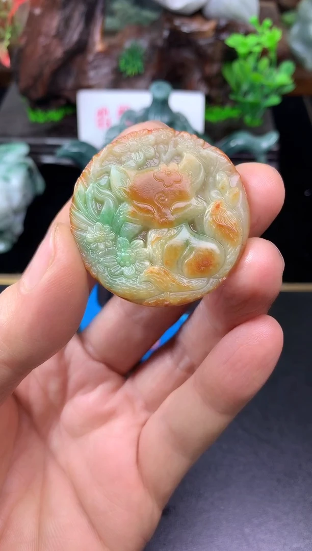 颈饰未镶嵌翡翠宋*霖狐狸