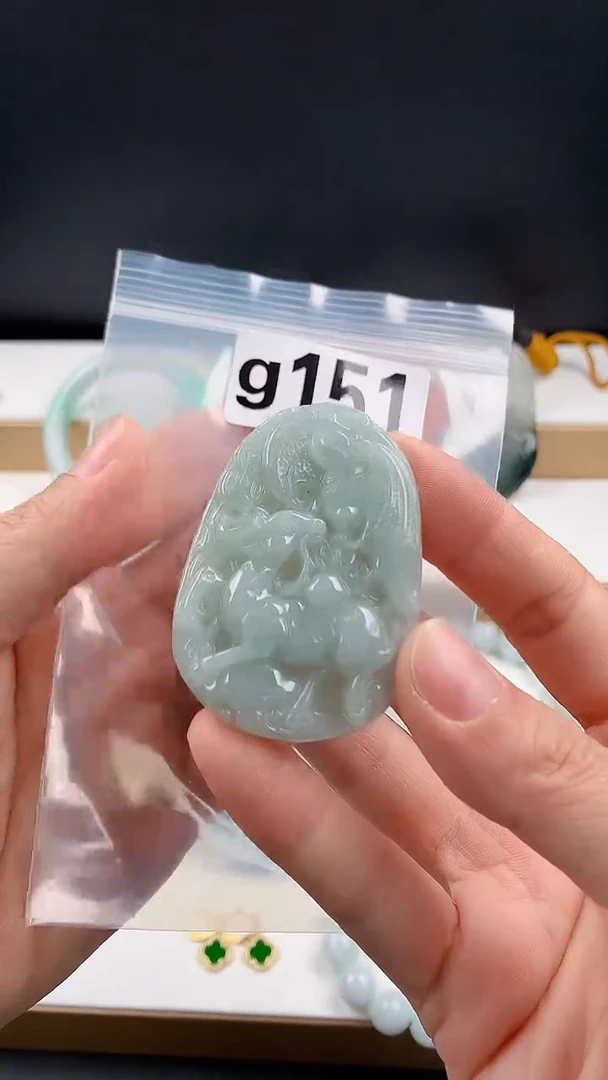 颈饰未镶嵌翡翠天然翡翠吊坠挂件