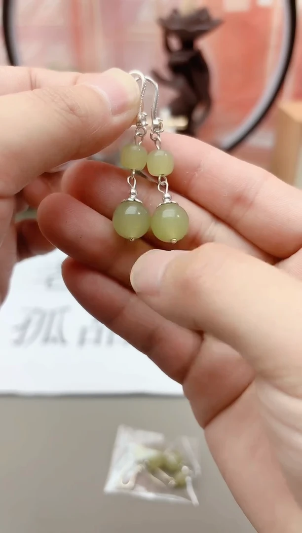 银S925镶嵌东陵石耳饰h406