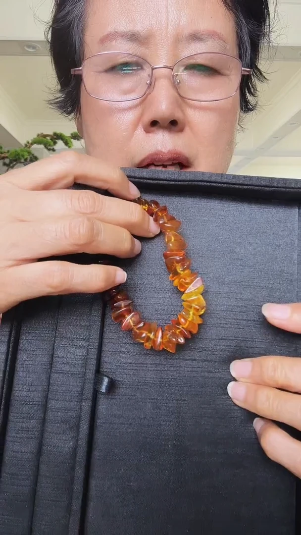 手串琥珀未镶嵌1