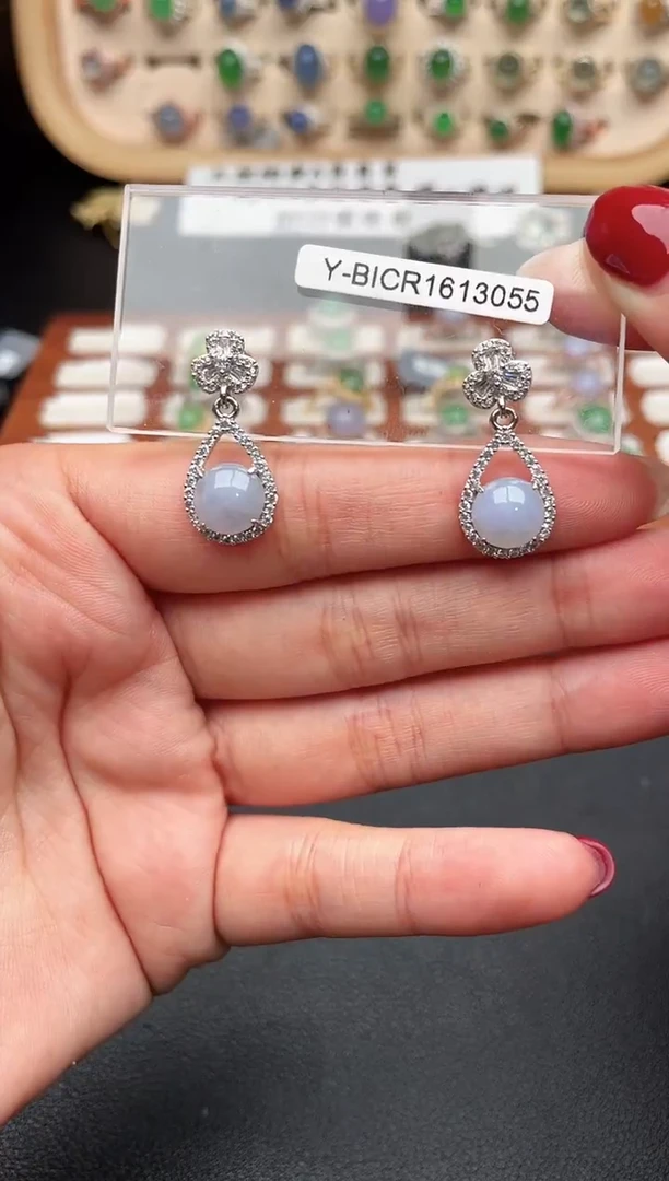 未镶嵌戒指翡翠一物一证一礼盒