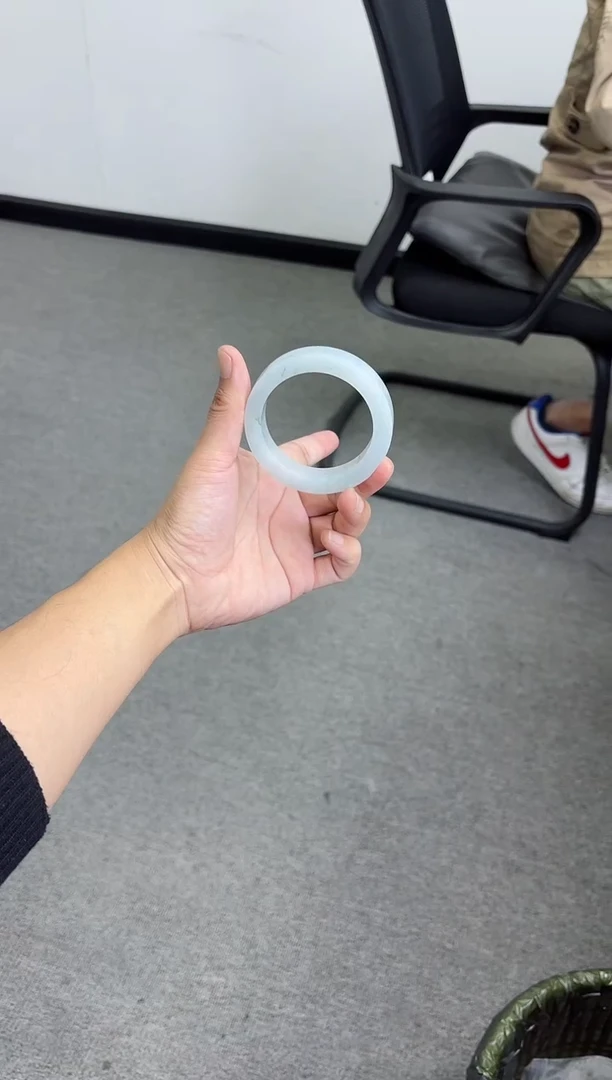 未镶嵌手镯定制翡翠快*y手镯