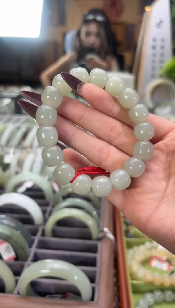 手串未镶嵌和田玉且末料青白玉手串卡11*12