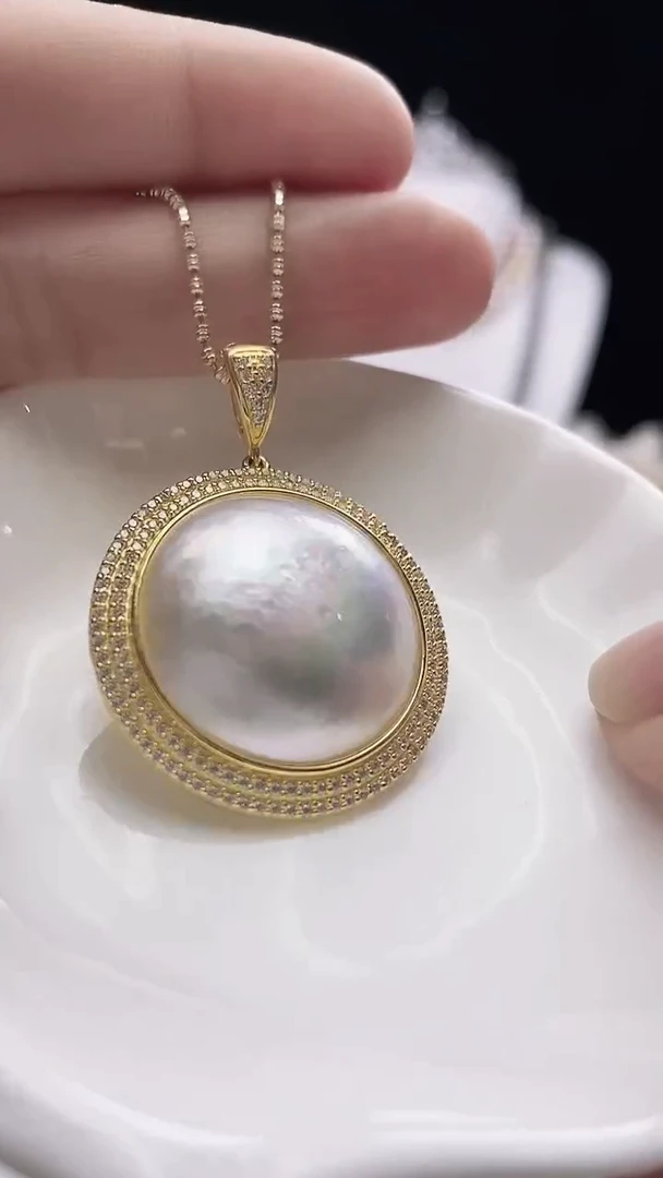 【闪购商品】拼合珍珠（马贝珠）颈饰银S925镶嵌海水马贝吊坠