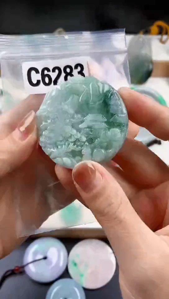 颈饰未镶嵌翡翠天然翡翠吊坠挂件