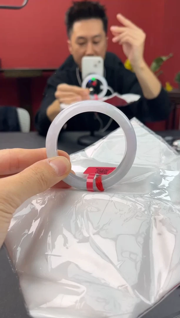未镶嵌手镯翡翠8