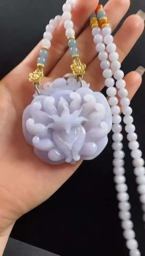 颈饰未镶嵌翡翠九尾