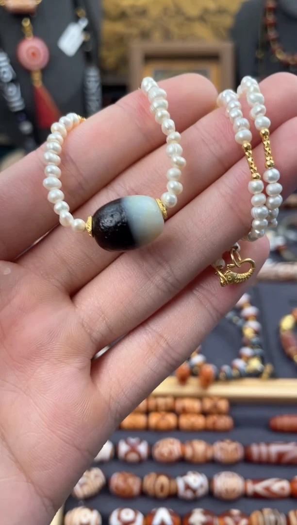 【闪购商品】玛瑙/玉髓颈饰未镶嵌美泓黑白一线锁骨链