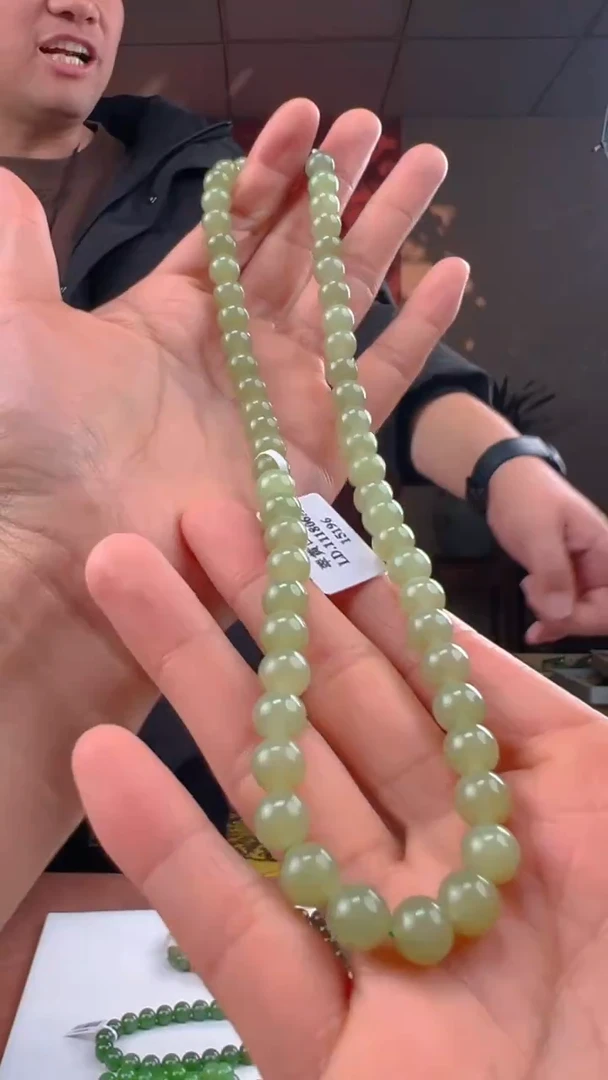 颈饰未镶嵌和田玉a43