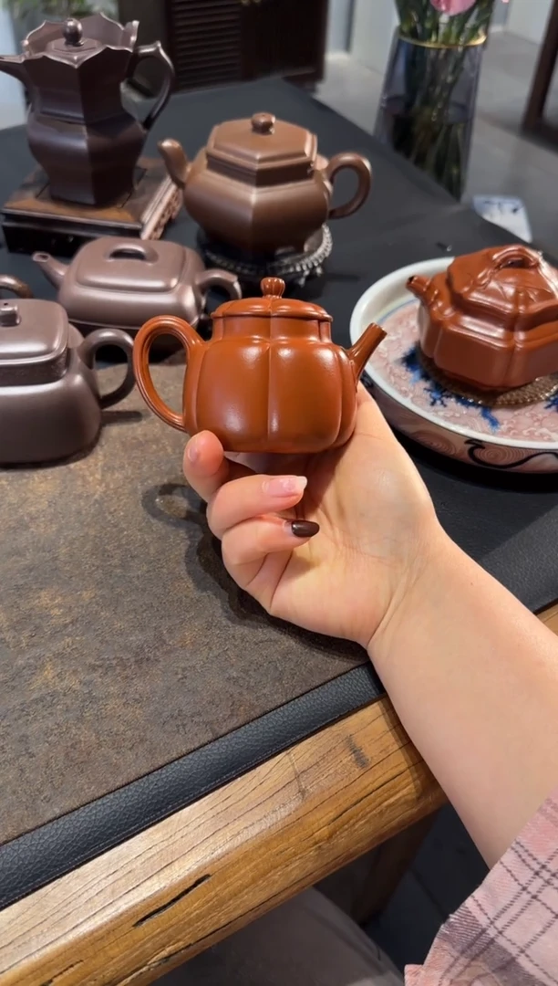 【闪购商品】紫砂茶壶繁花 朱泥