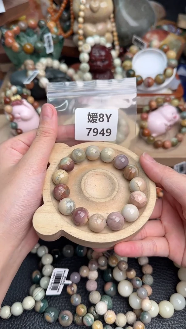 【闪购商品】石英质玉手链未镶嵌8Y7949