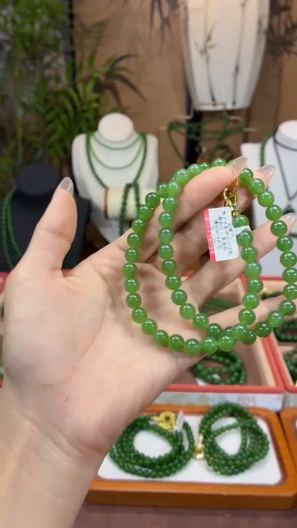 和田玉（碧玉）未镶嵌颈饰8苹果绿无矿锁骨链