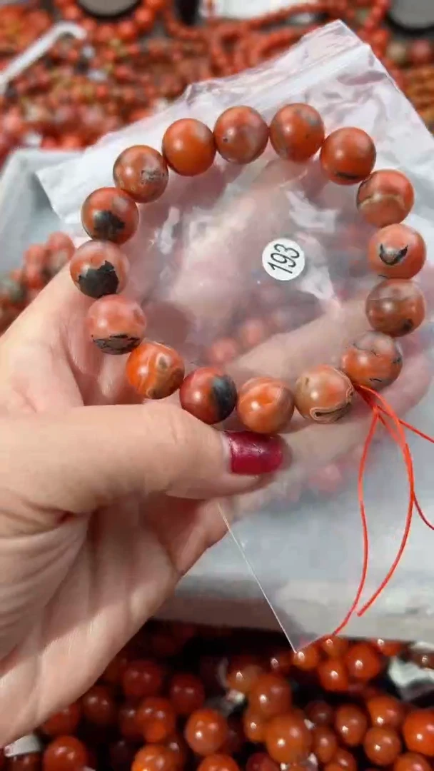 【闪购商品】南红玛瑙手串未镶嵌13+