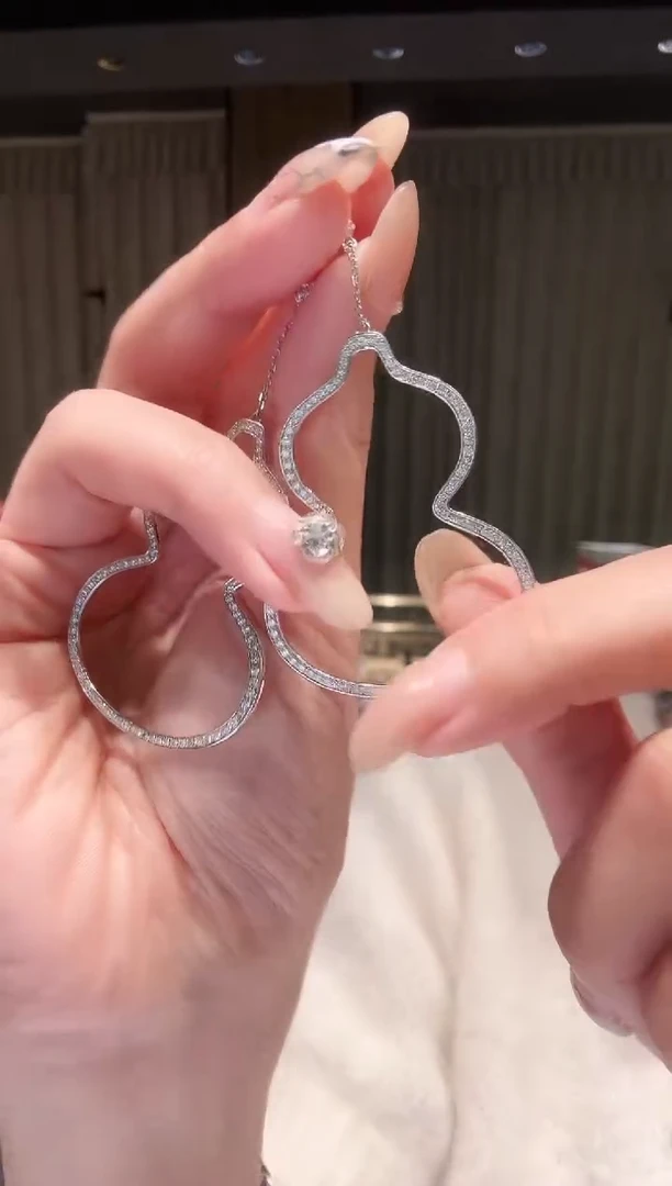 铂Pt950镶嵌耳饰钻石AP0142-PT