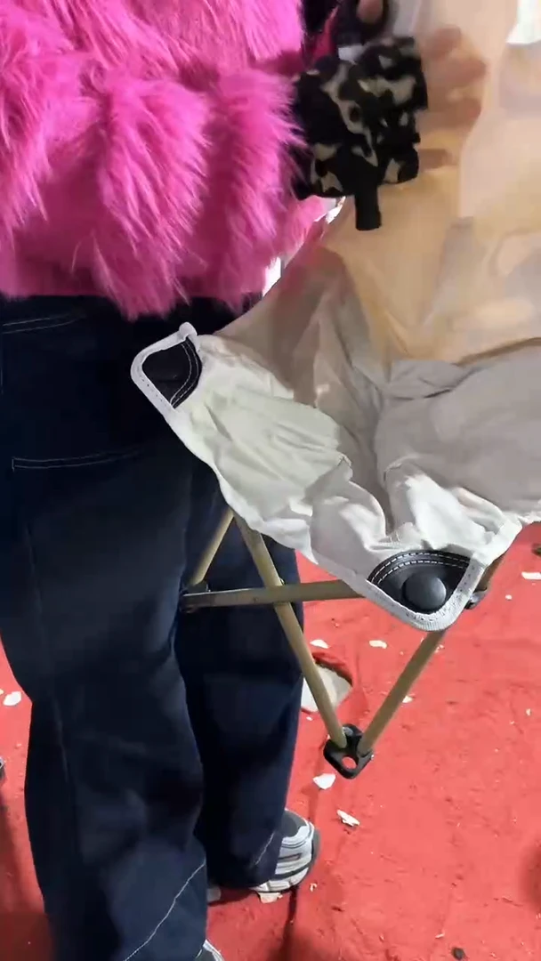 铁生锈 靠背 颜色随机 不带袋