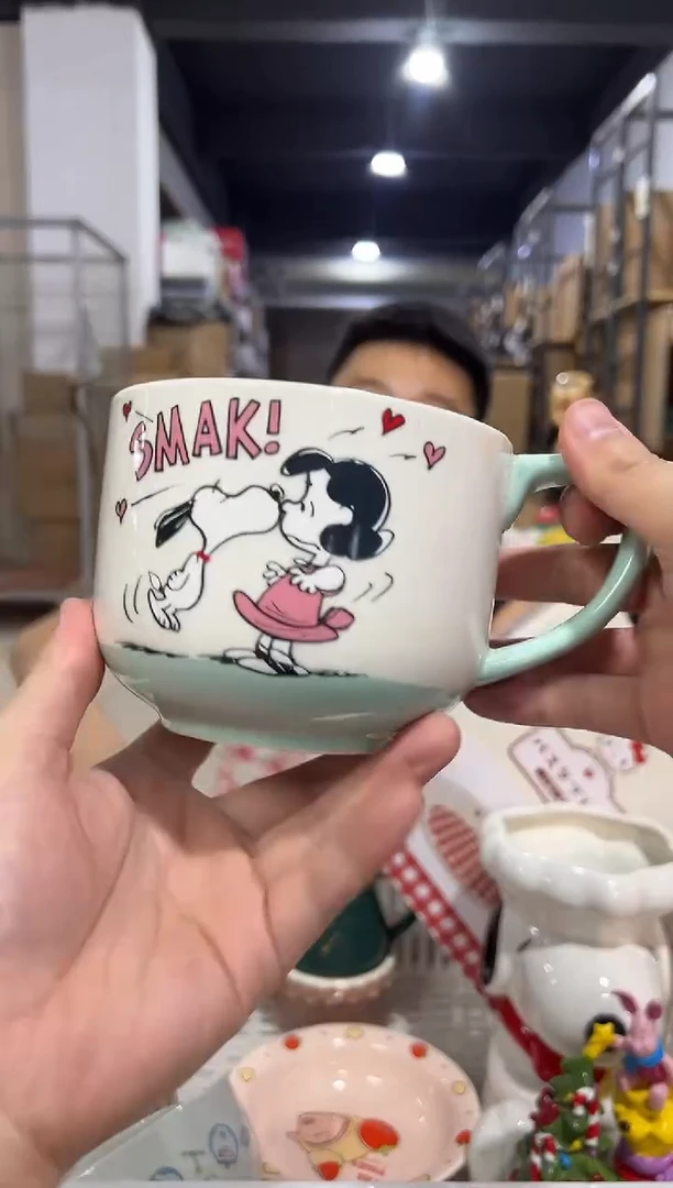 瓷片史努比亲吻早餐杯