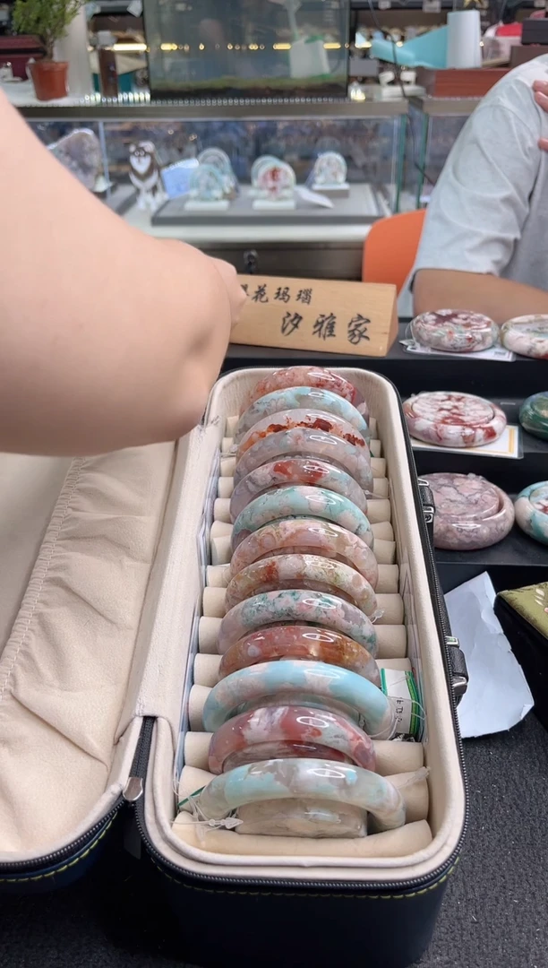 未镶嵌手镯石英质玉尘*丷圈口（赠品镯心）