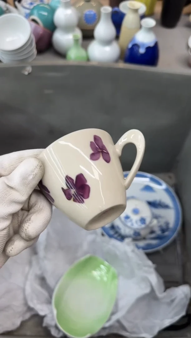 瓷片达**咪瓷器瓷器瓷器瓷器z