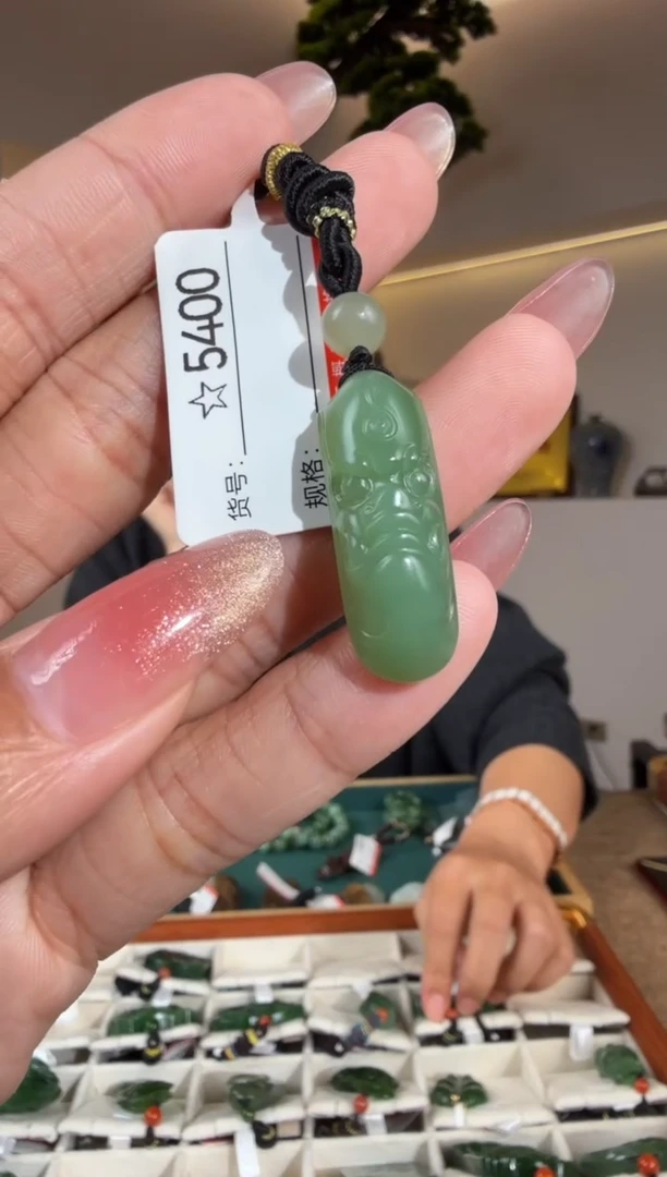 未镶嵌手串和田玉1