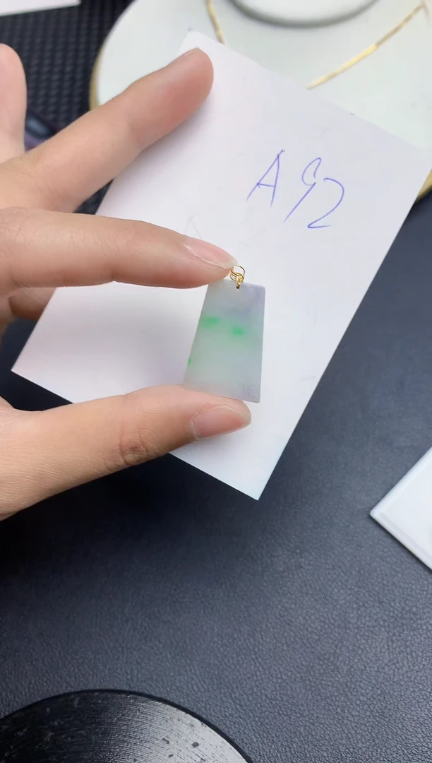 【闪购商品】翡翠颈饰18K金镶嵌000000000