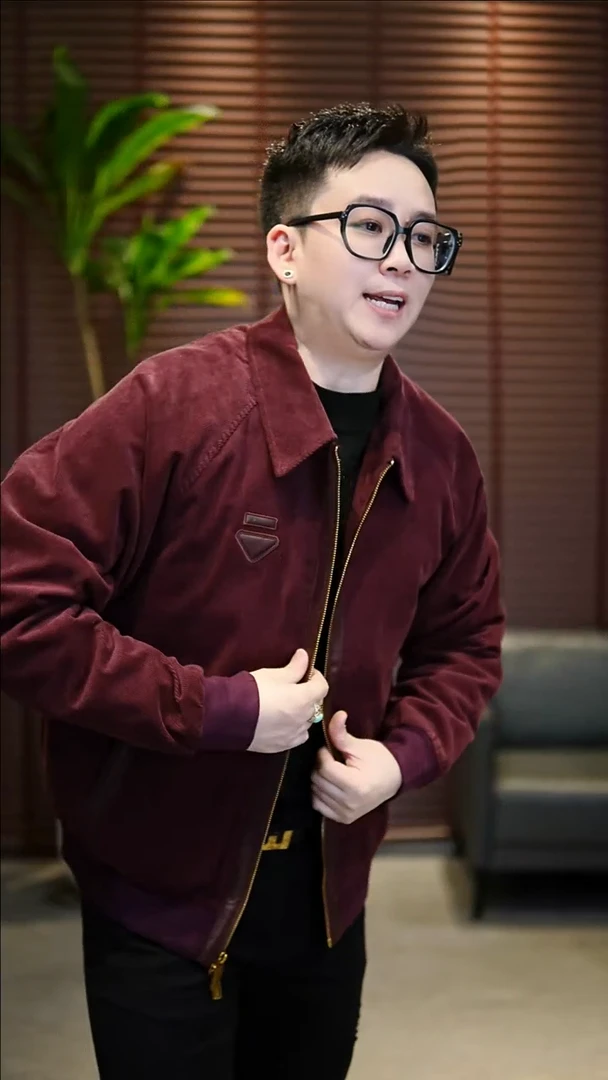 嘉***人54码（155-170斤）男士真皮拼接鹅绒服79-2