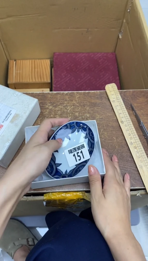 瓷片雨**亭隆莲瓷器欢迎大家