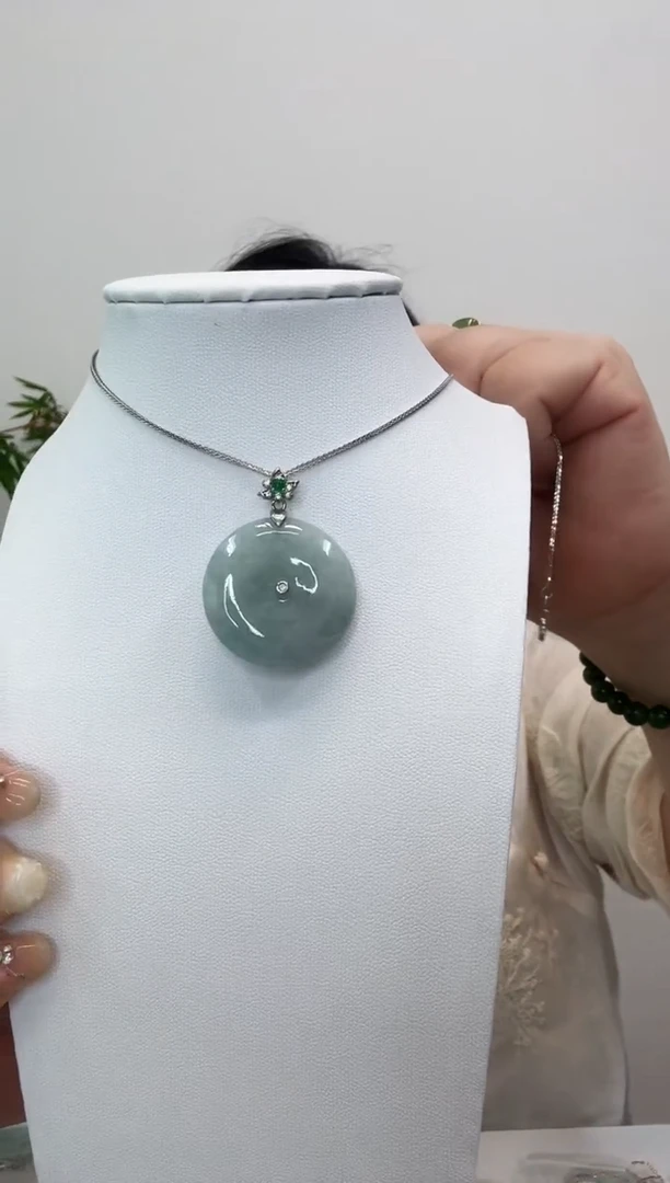 翡翠银S925镶嵌吊坠(赠链)平安扣