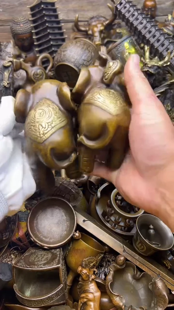 精美铜器，点击下单