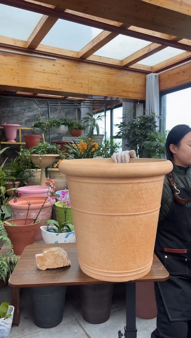 45*43/象牙色手工石花纹加厚强体花盆/NUK45