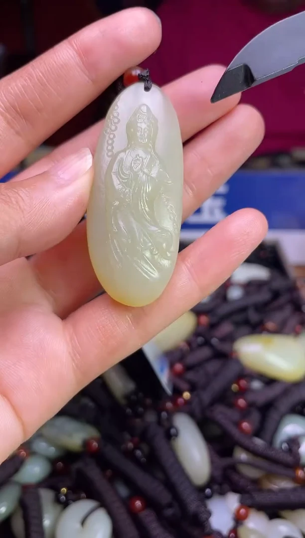 未镶嵌和田玉挂件1