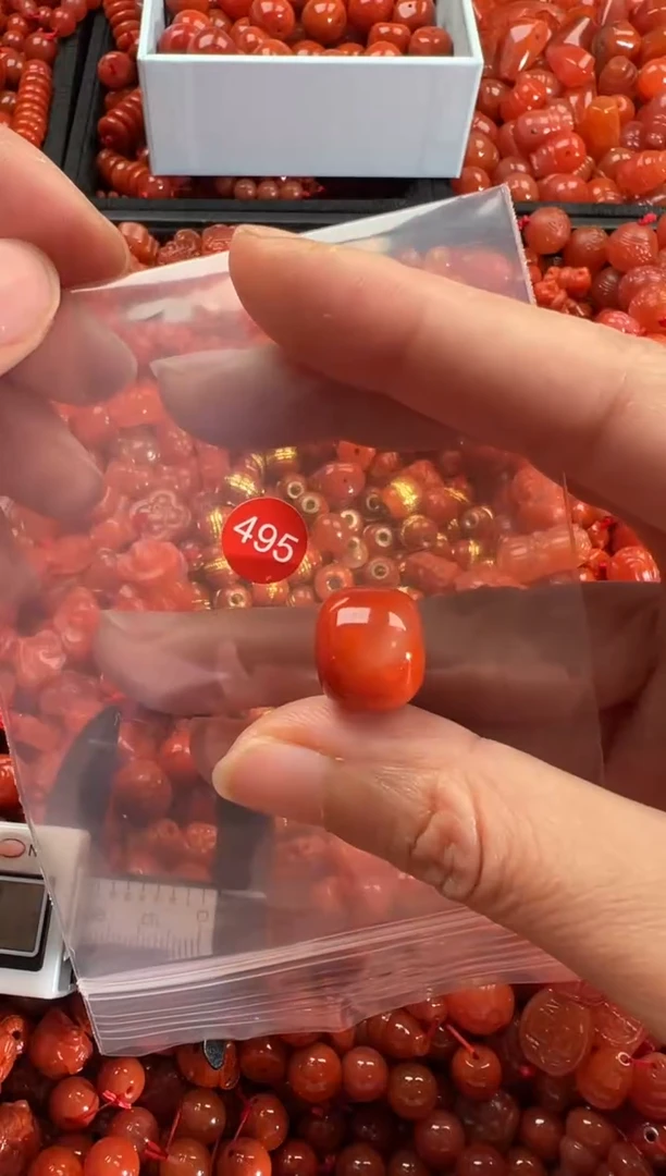 【闪购商品】南红玛瑙颈饰未镶嵌1