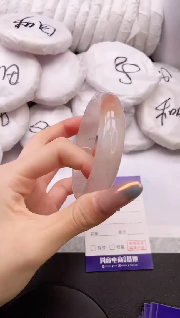 【闪购商品】石英质玉手镯未镶嵌8K325-60