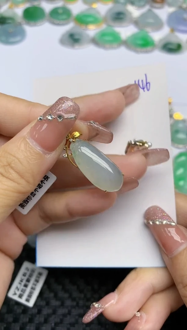 【闪购商品】翡翠颈饰18K金镶嵌天然A货翡翠 146