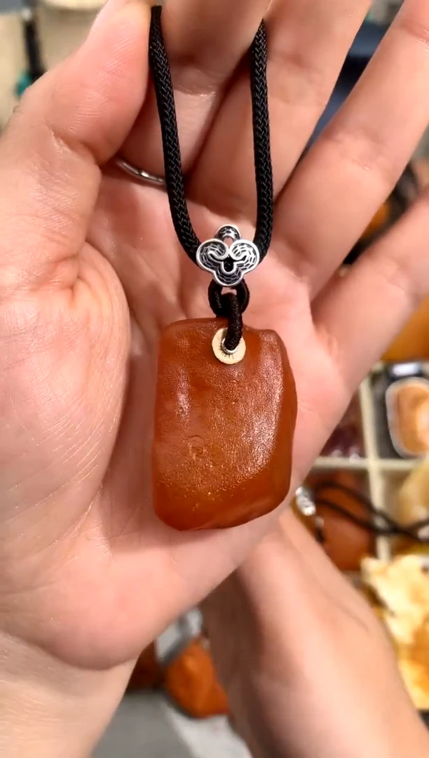 【闪购商品】蜜蜡裸石未镶嵌似玉