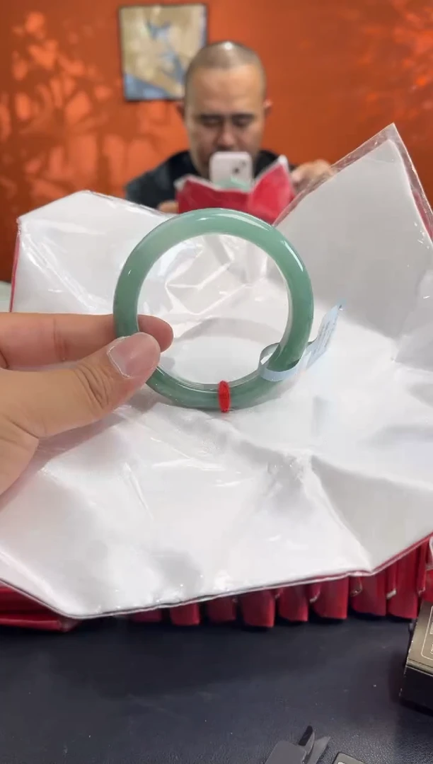 未镶嵌手镯翡翠2