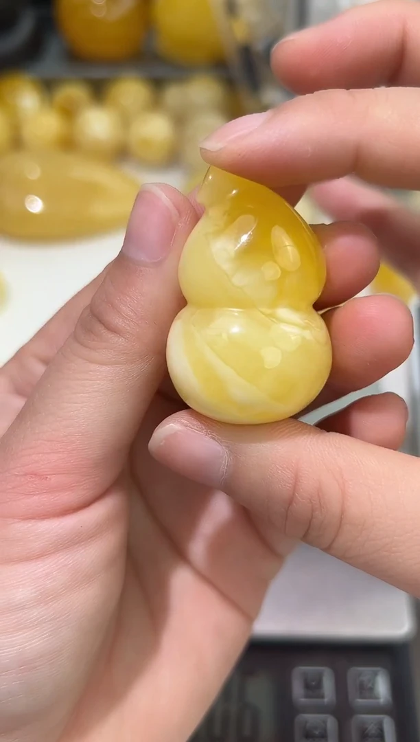 裸石琥珀未镶嵌琥珀蜜蜡吊坠