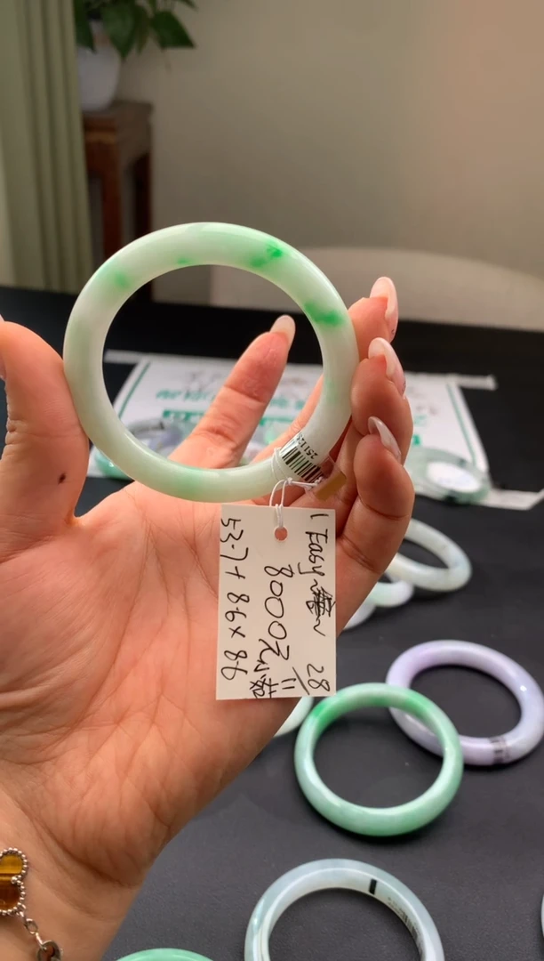 未镶嵌手镯翡翠E***?翡翠手镯 下单联系小耳机#1