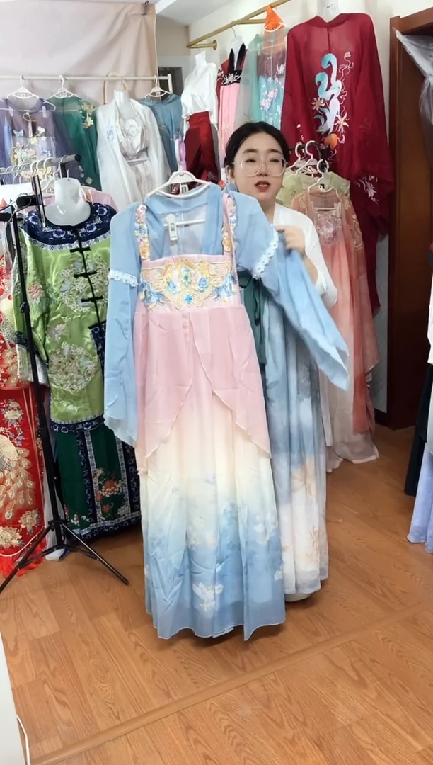 孤品汉服 高品质特价 偶有微瑕 NO退NO换 介意勿拍